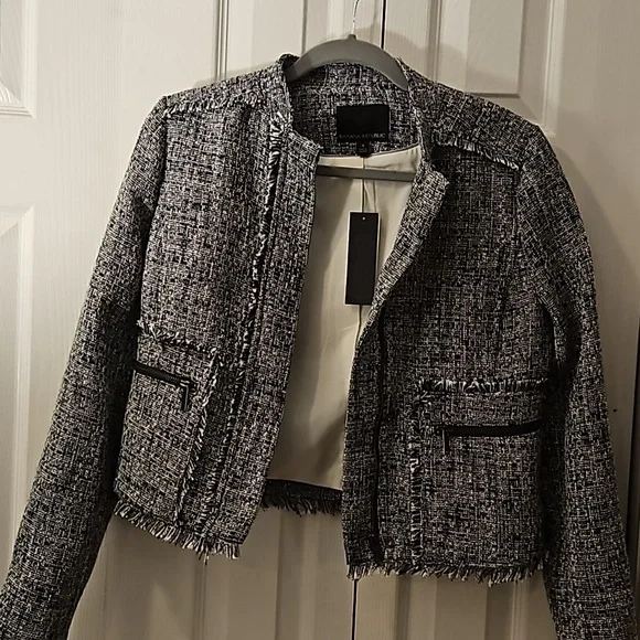 Banana Republic 2-piece Suit - Picture 2 of 5